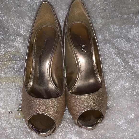 Dazzling Gold Peep Toe Heels - Picture 2 of 6